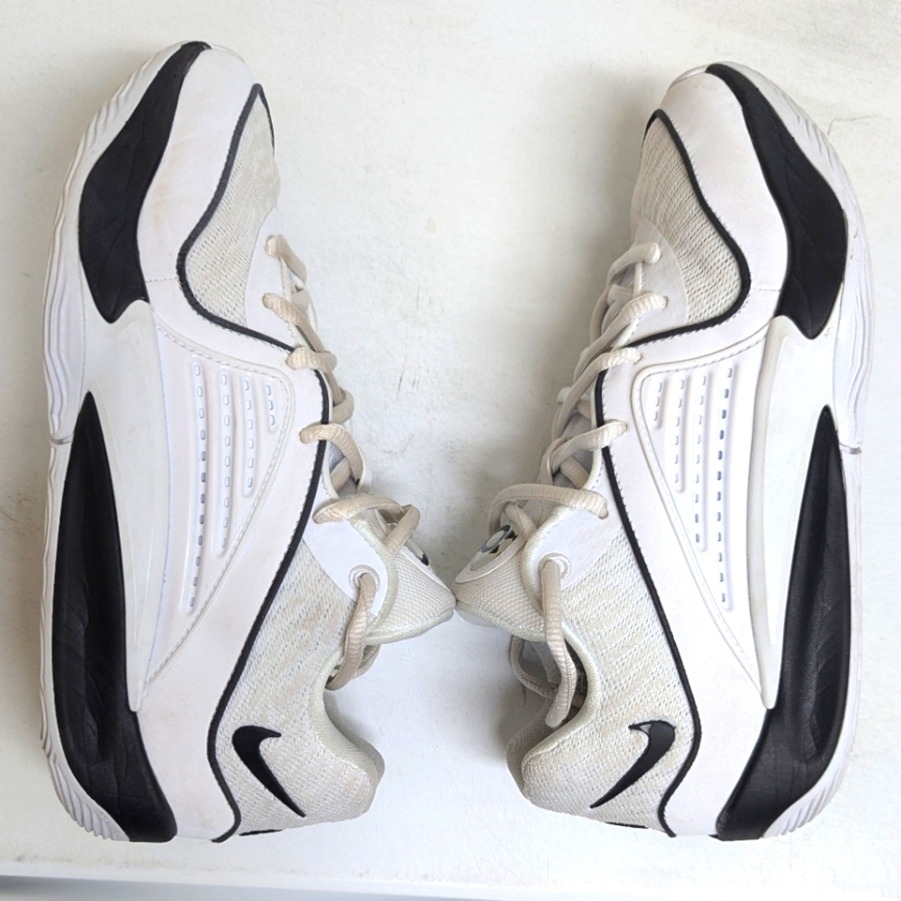 Nike KD 16 White and Black Athletic Shoes